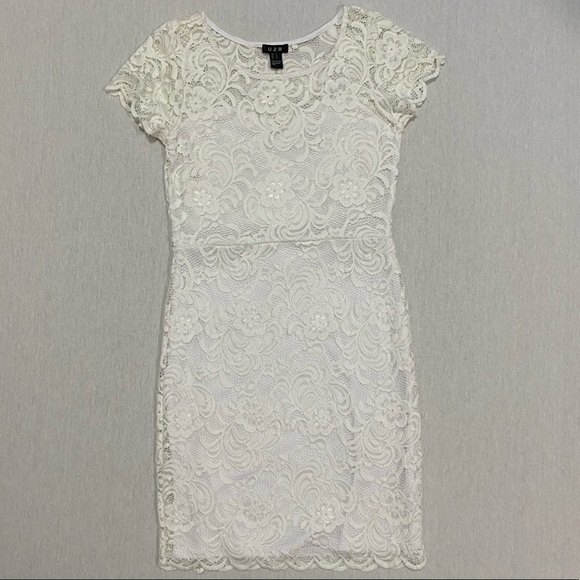 U2B Dresses & Skirts - 🌟4/$20🌟 White Lace Dress